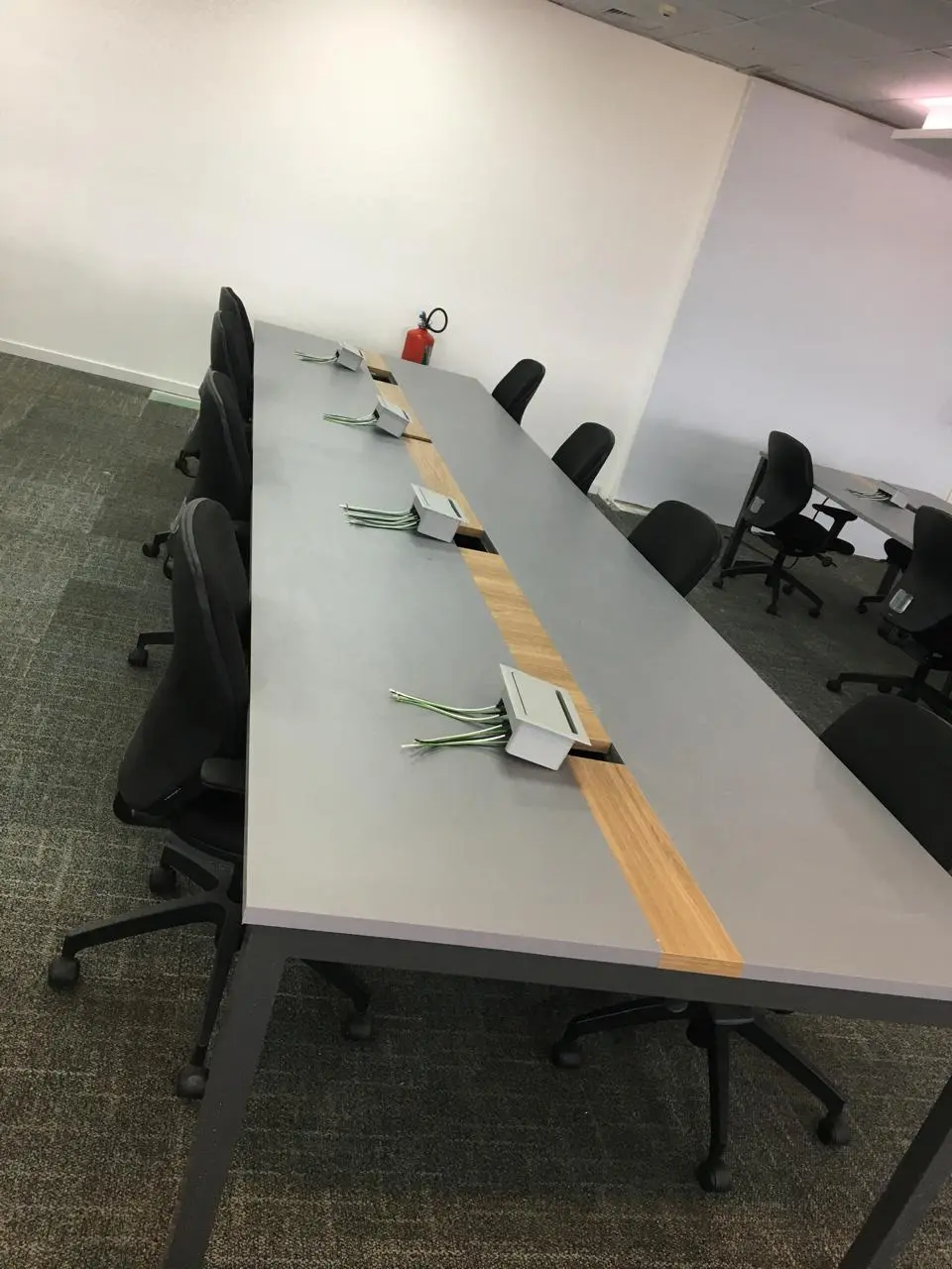 Instalacao Comercial Durante Tomadas Mesas