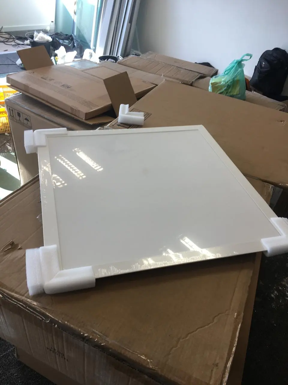 Painel Led Teto Comercial Antes Desembalagem