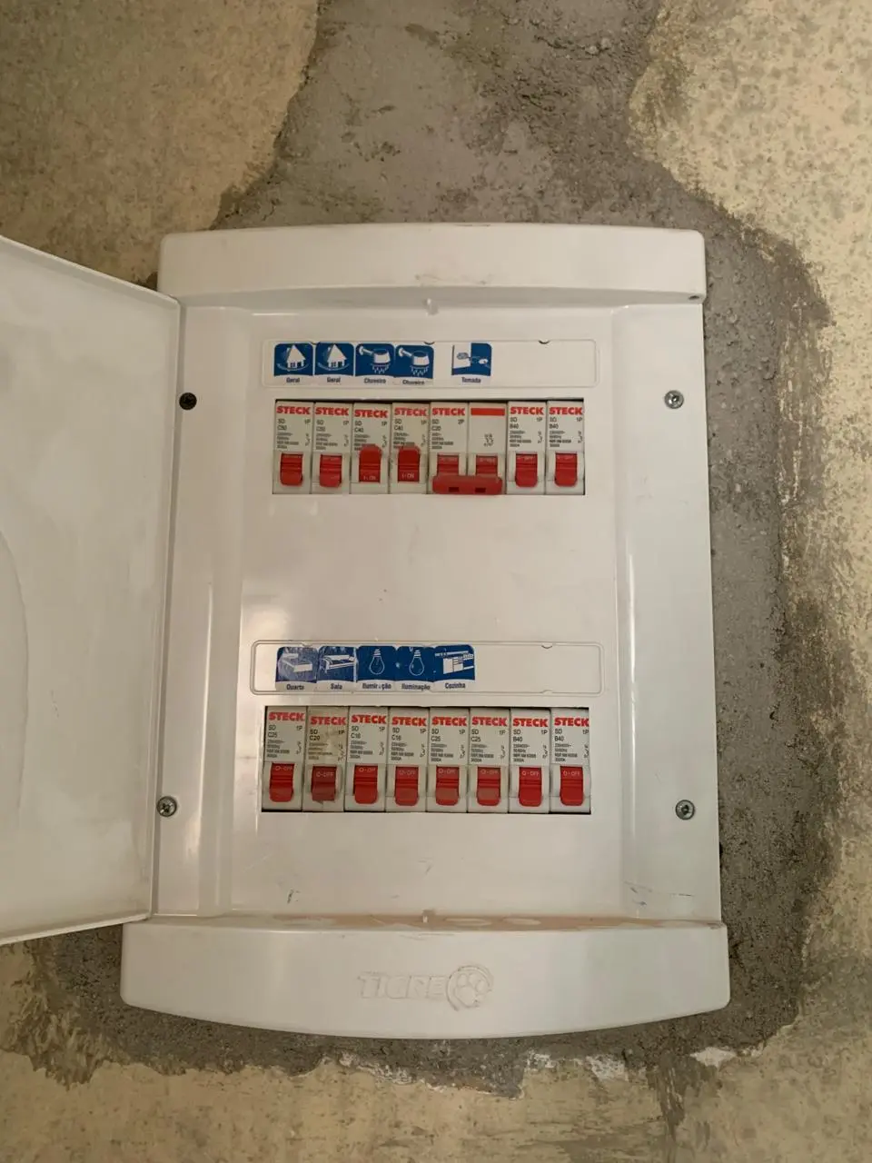 Quadro Externo Depois
