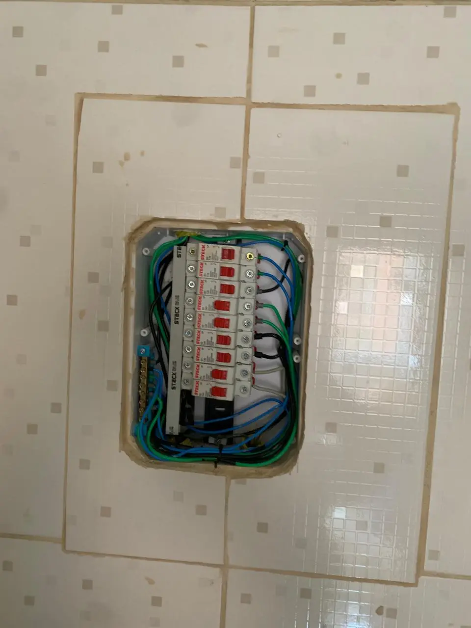 Quadro Residencial Embutido Durante Disjuntores