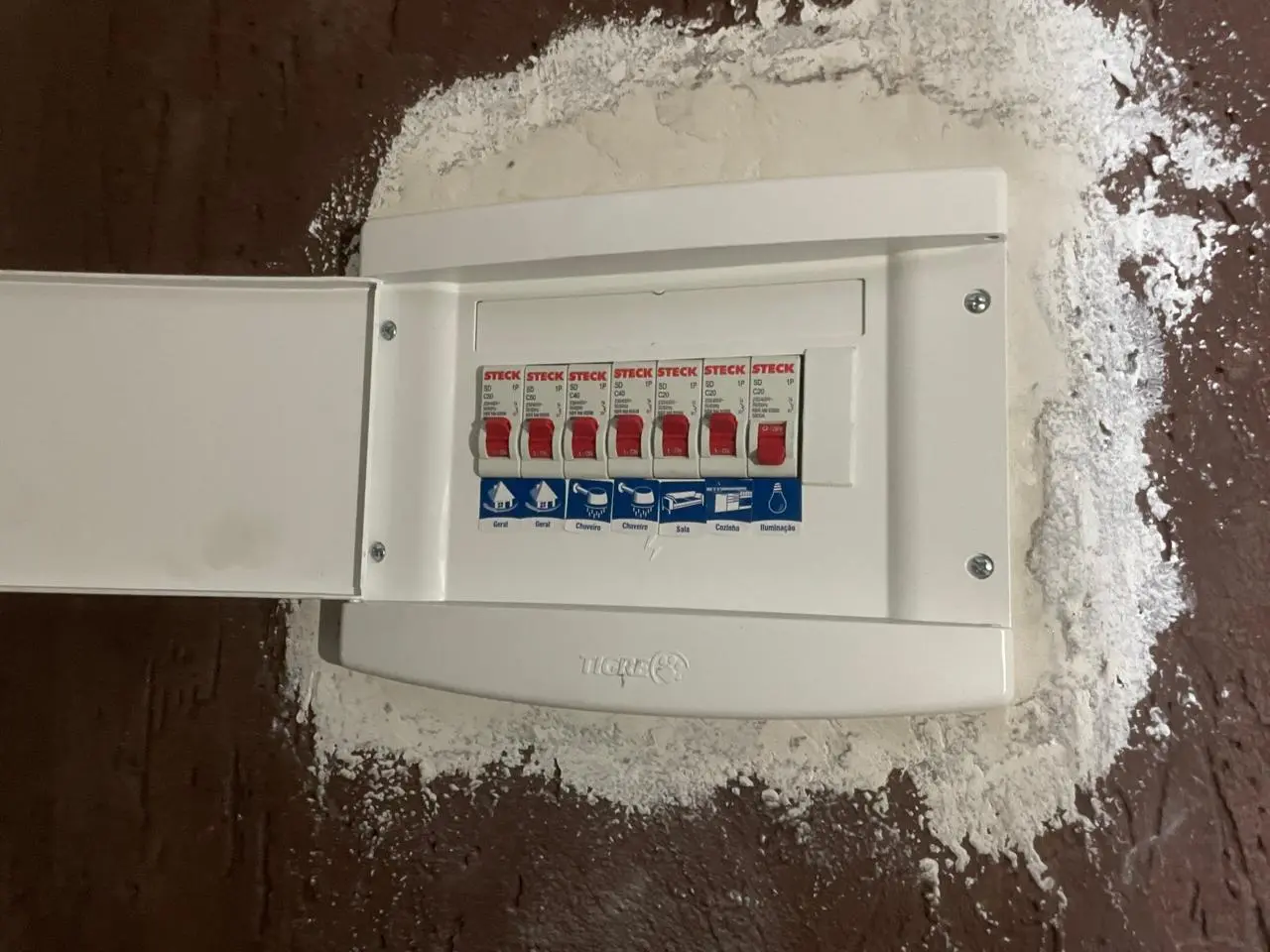 Quadro Residencial Novo Depois