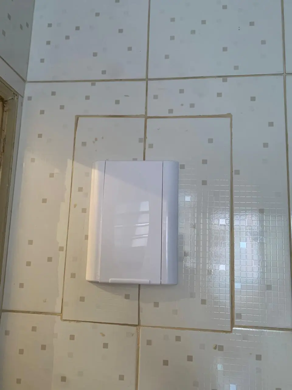 Quadro Residencial Embutido Depois Fechado